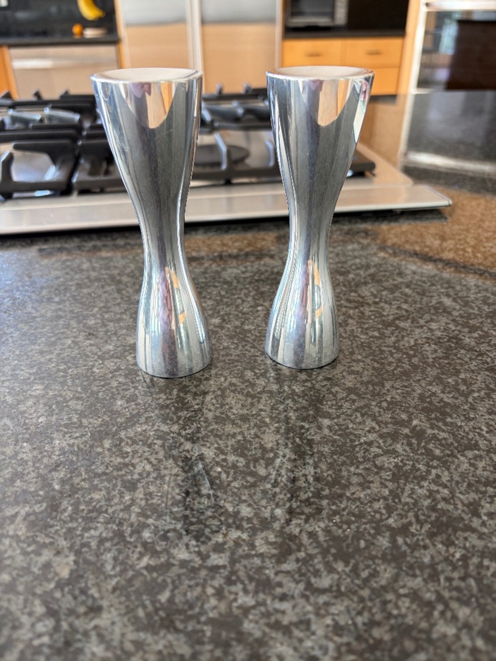 Nambe Salt & Pepper shaker - Excellent Condition